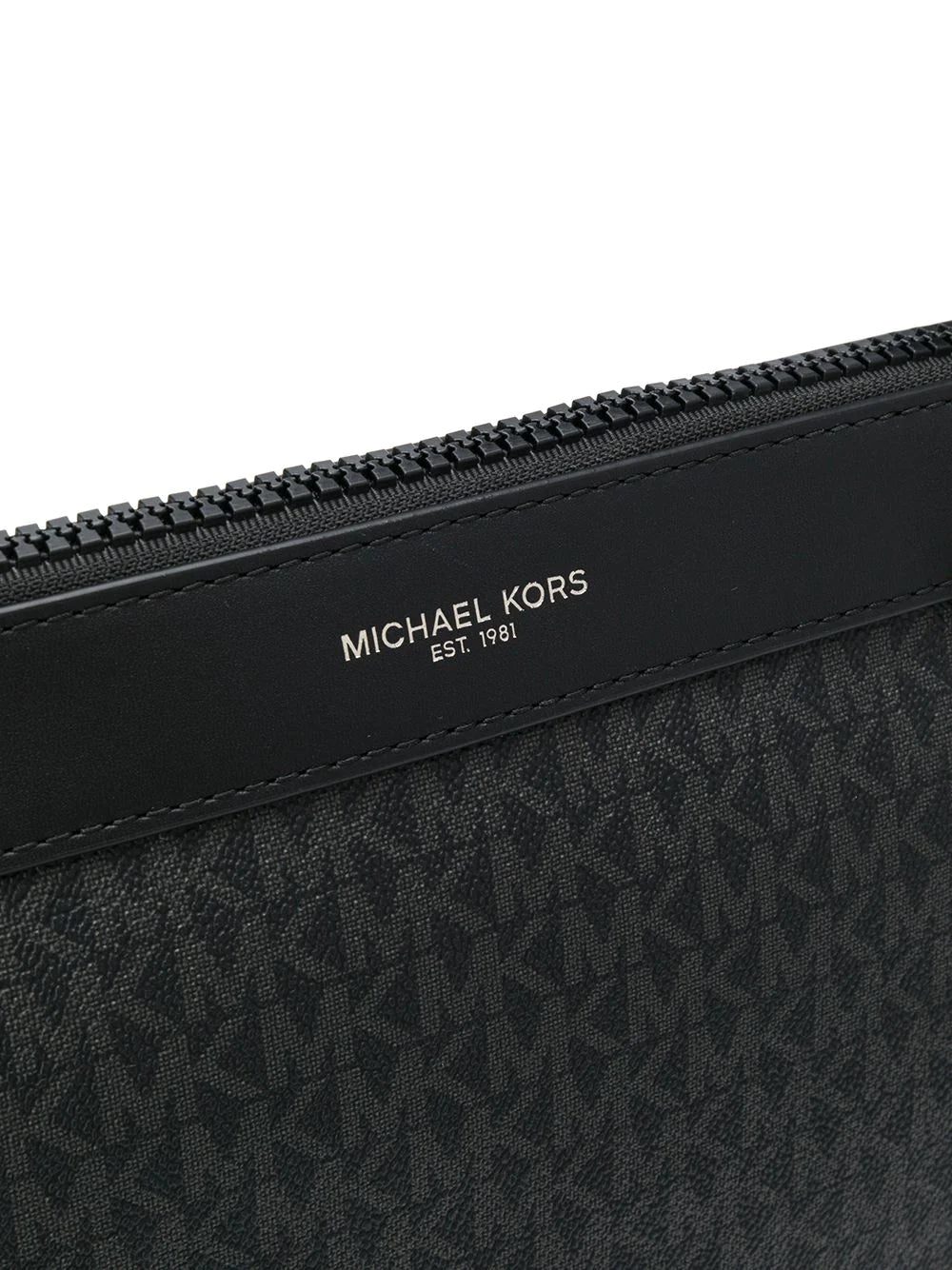 Michael Michael Kors logo cross-body messenger bag - Image 4