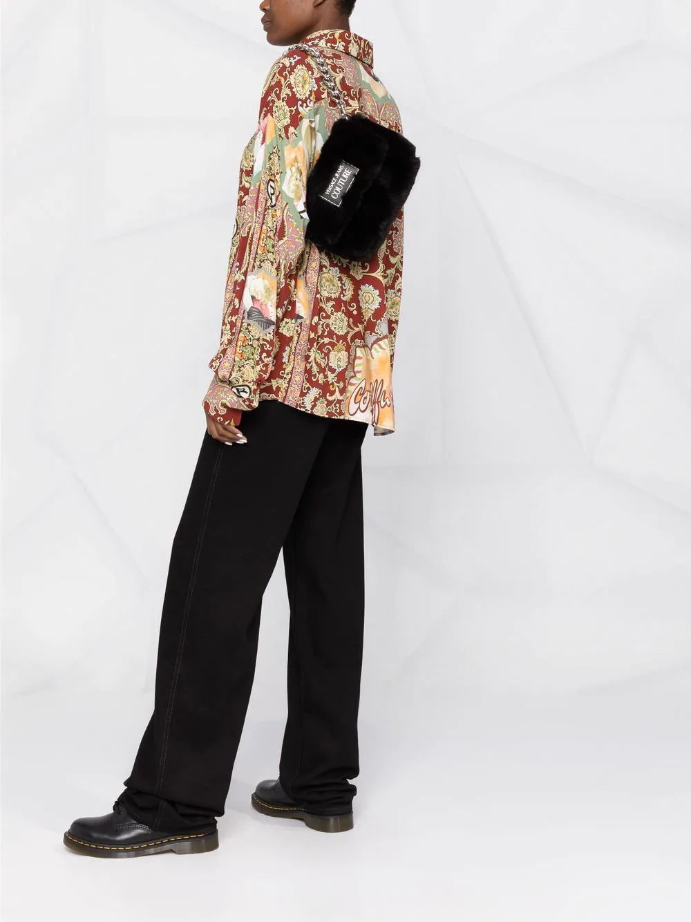 Versace logo plaque faux fur shoulder bag - Image 2