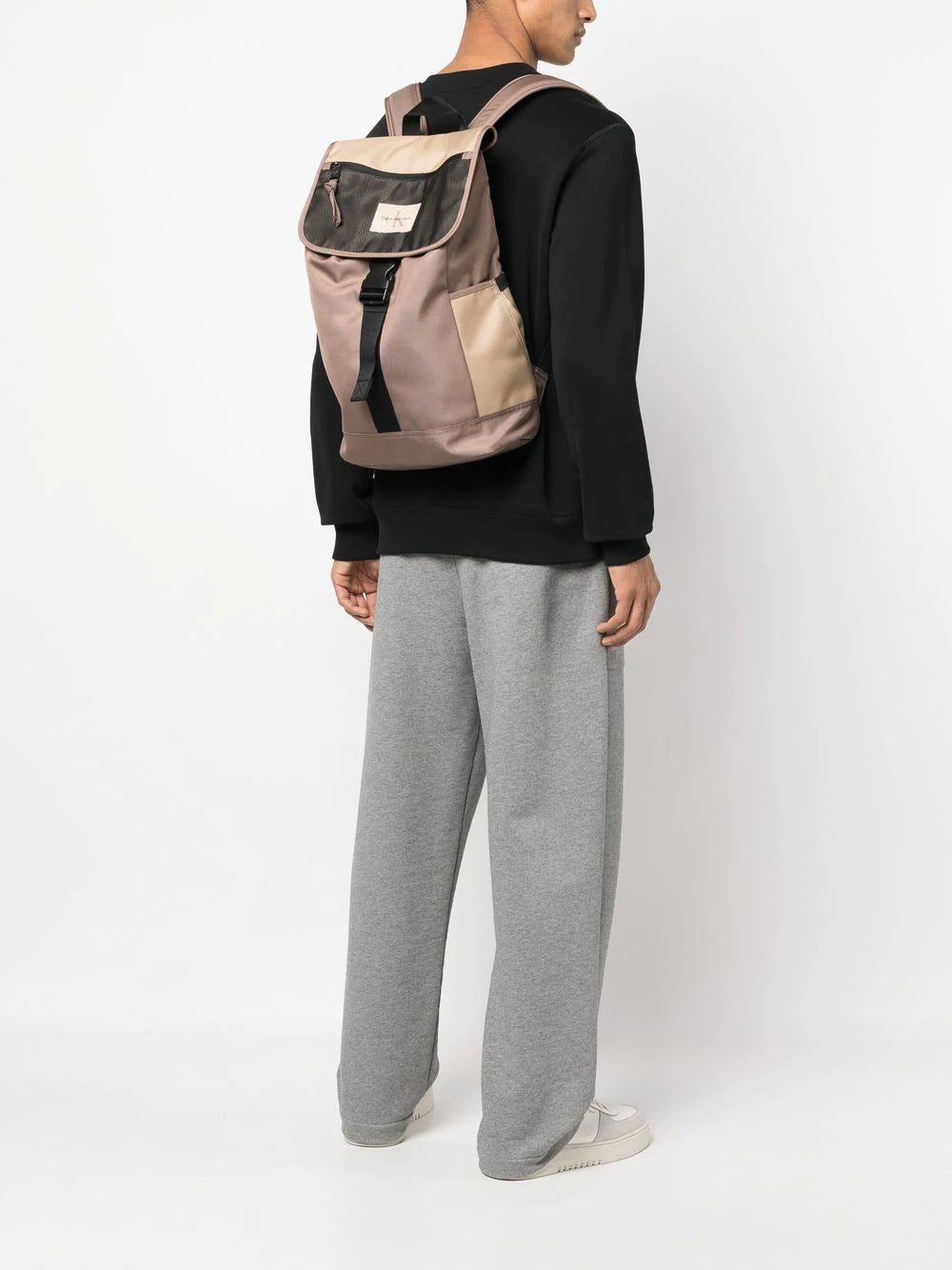 Calvin Klein logo-patch buckled backpack - Image 2