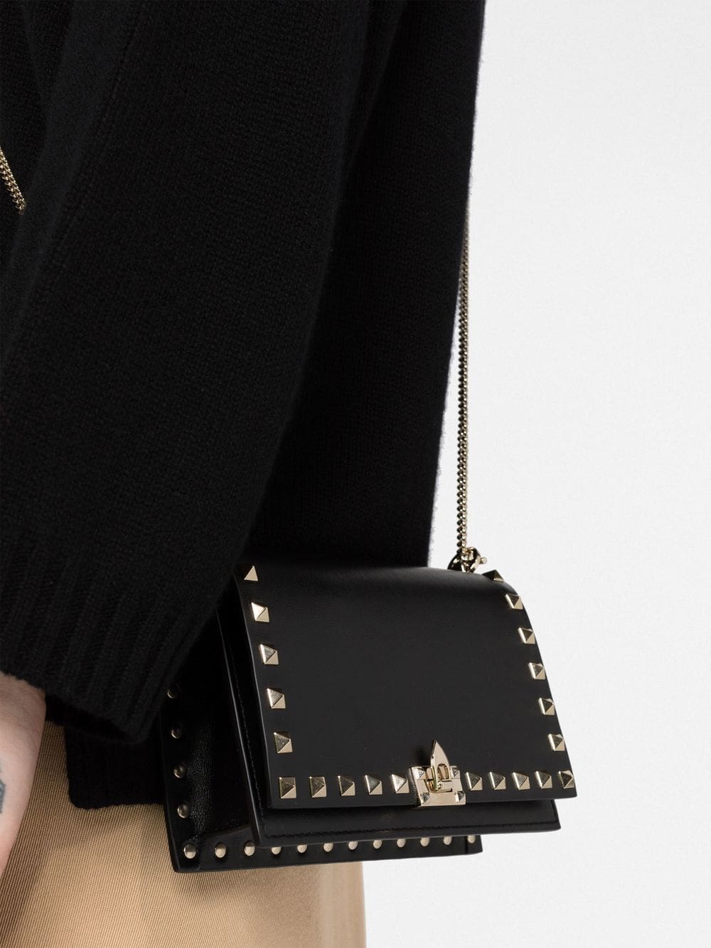 Valentino Garavani Rockstud wallet-on-chain - Image 3