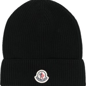 Moncler logo-patch knitted beanie