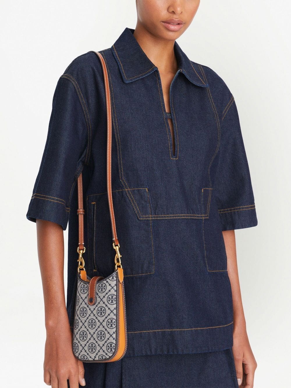 Tory Burch T Monogram phone crossbody bag - Image 2