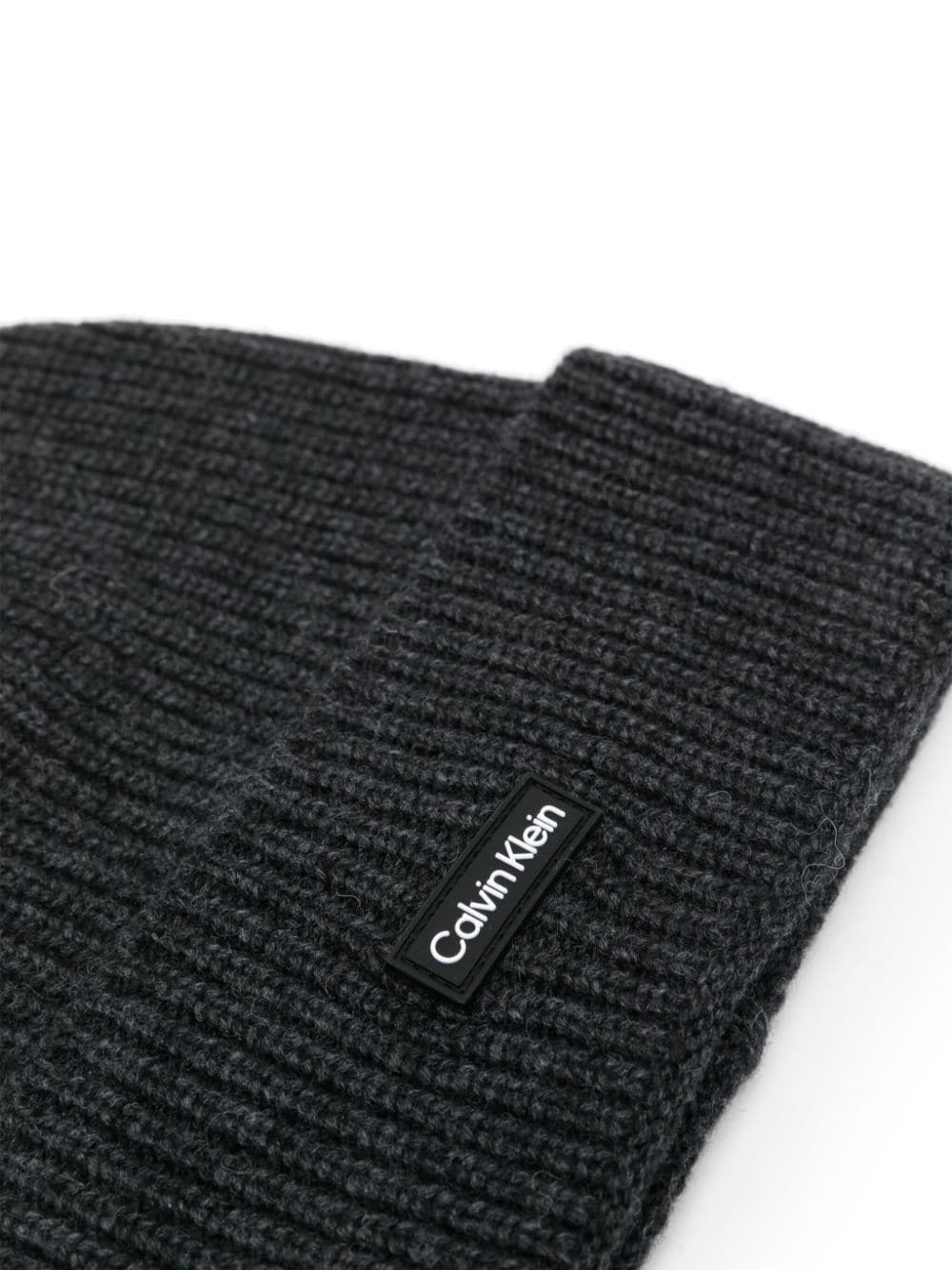 Calvin Klein logo-patch ribbed beanie - Image 2