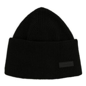 Calvin Klein Essential logo-patch beanie