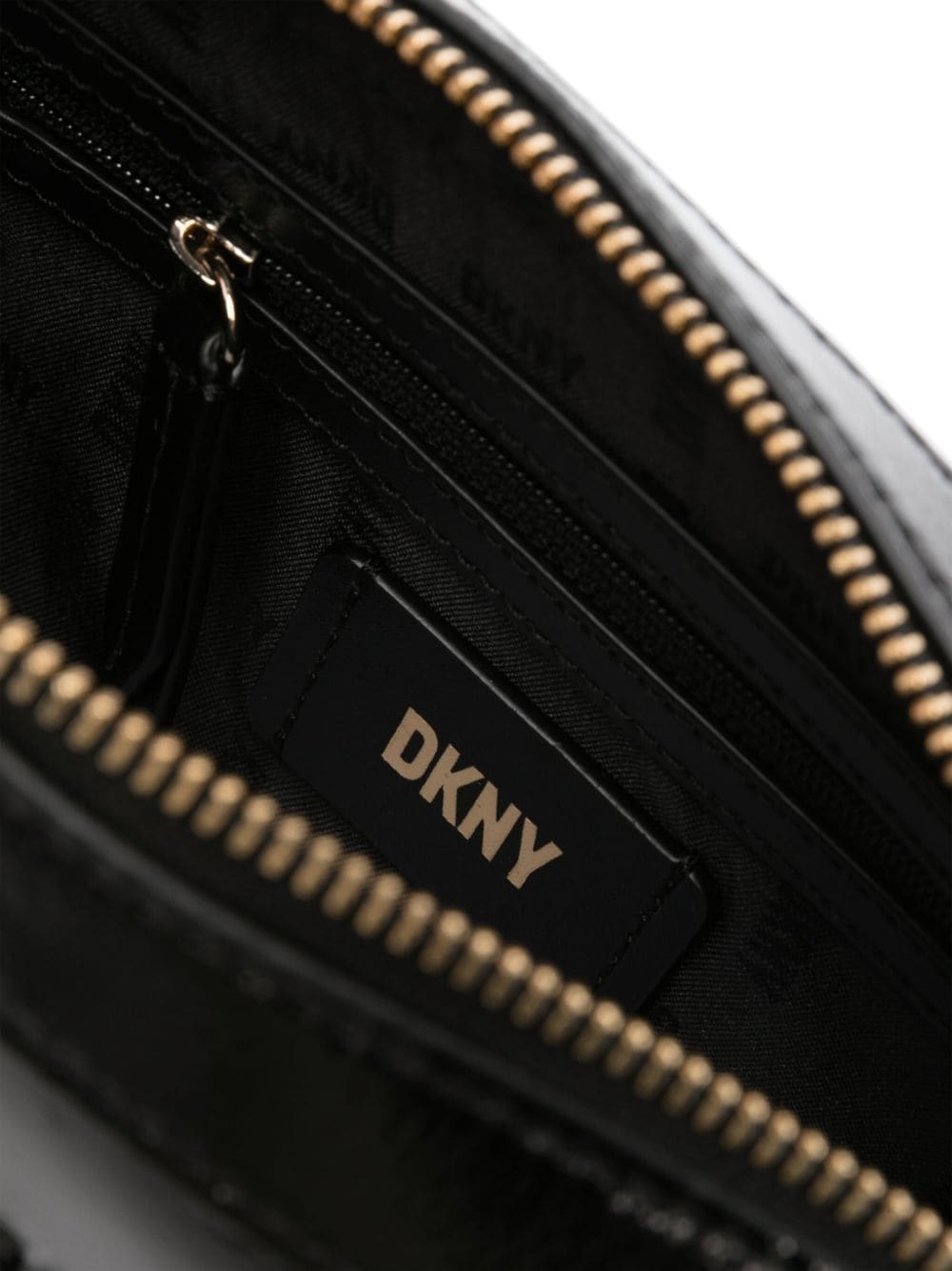 DKNY logo-plaque leather crossbody bag - Image 5