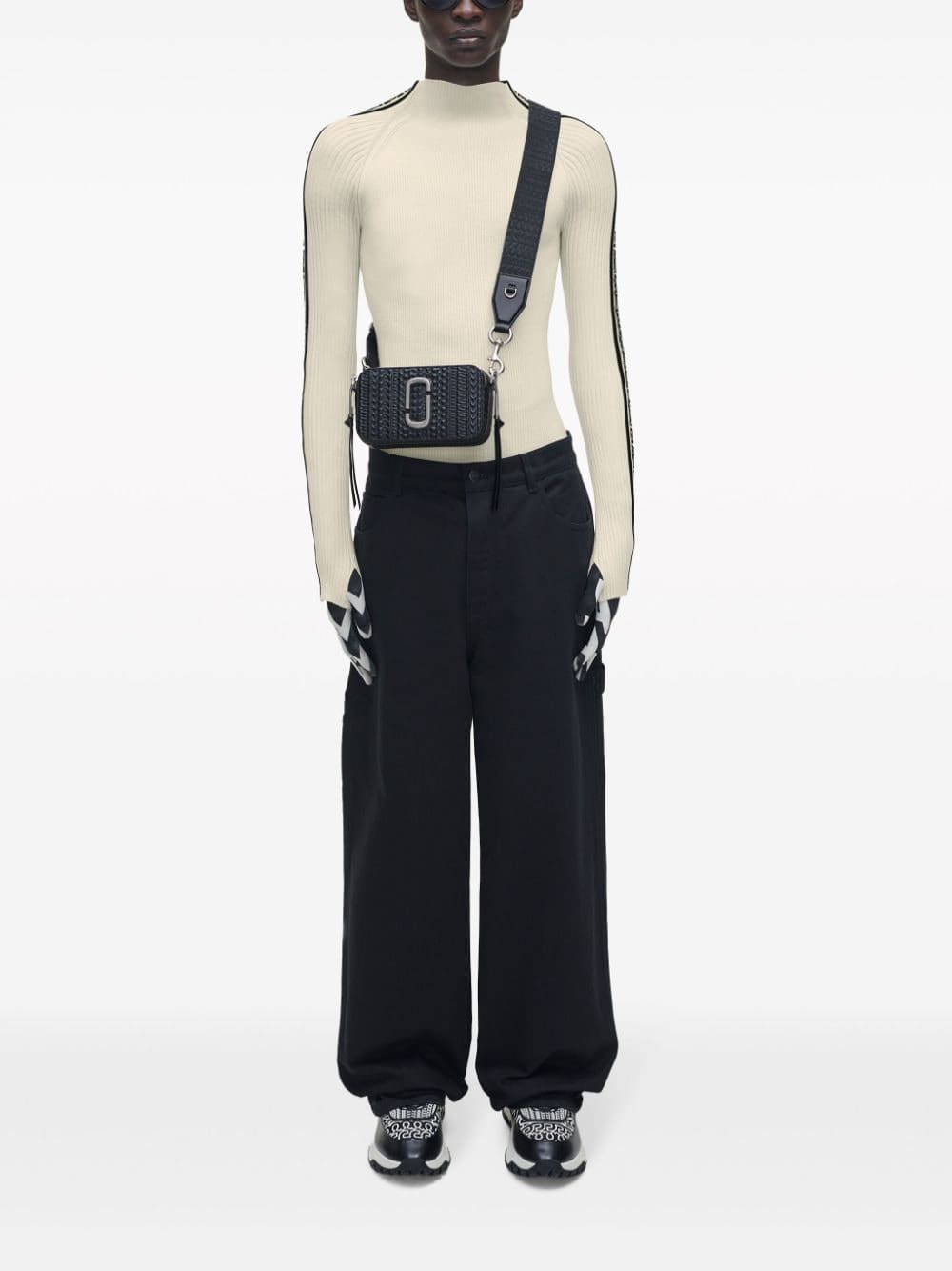 Marc Jacobs Snapshot logo-debossed crossbody bag - Image 2