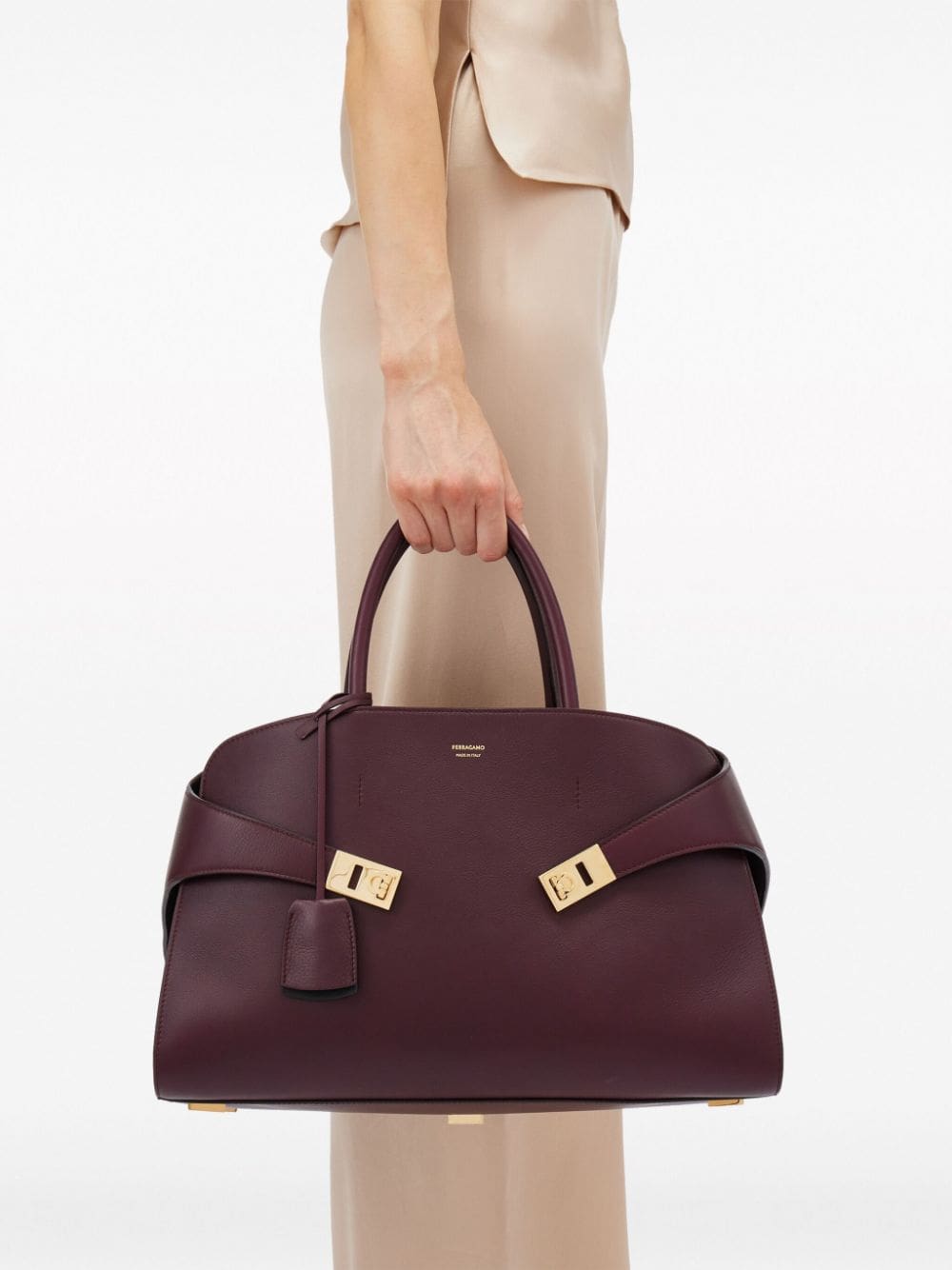 Ferragamo medium Hug leather tote - Image 3