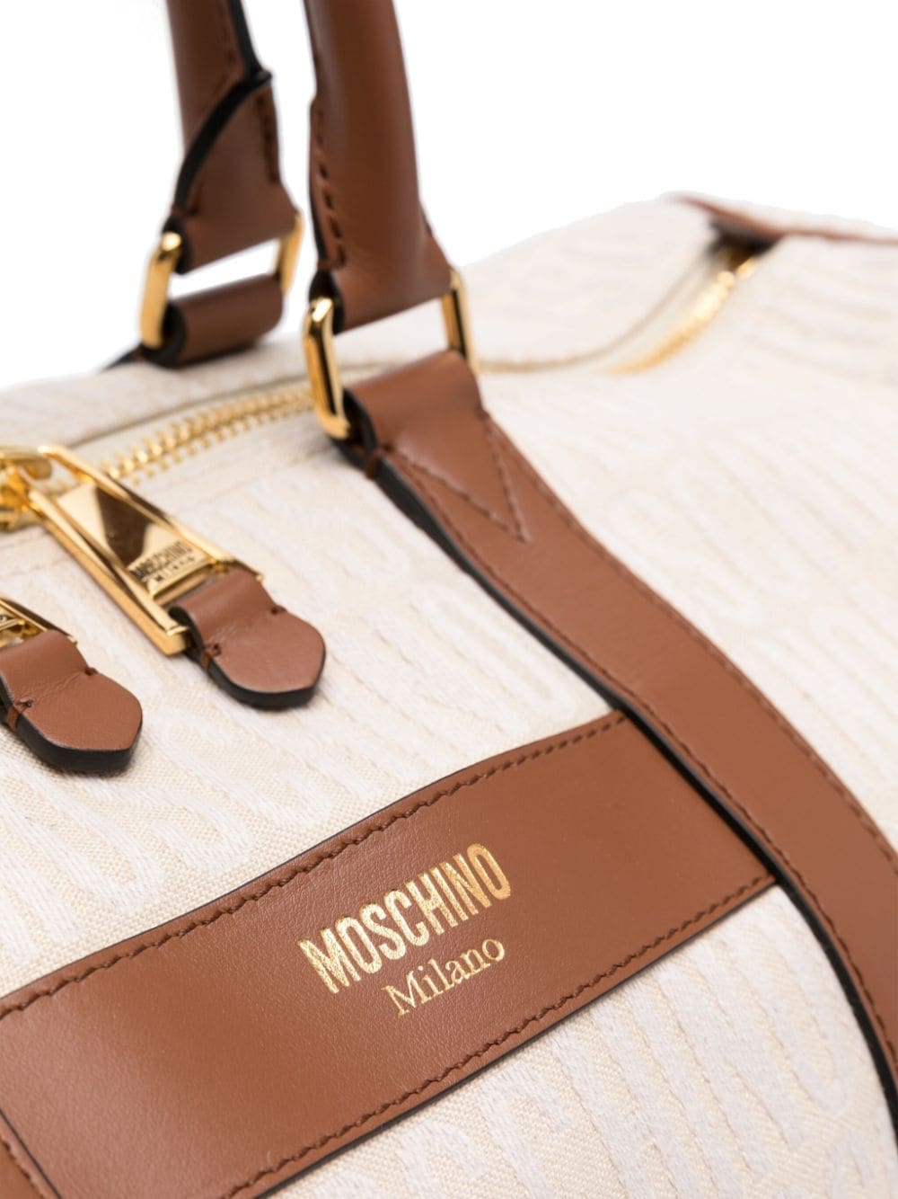 Moschino logo-jacquard duffle bag - Image 3