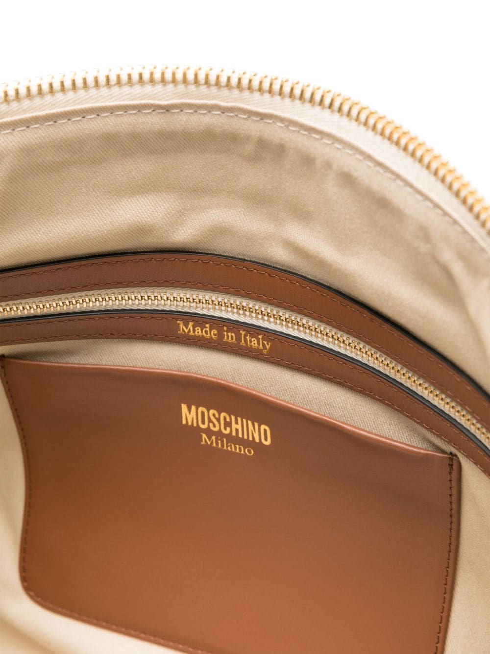 Moschino logo-jacquard duffle bag - Image 4
