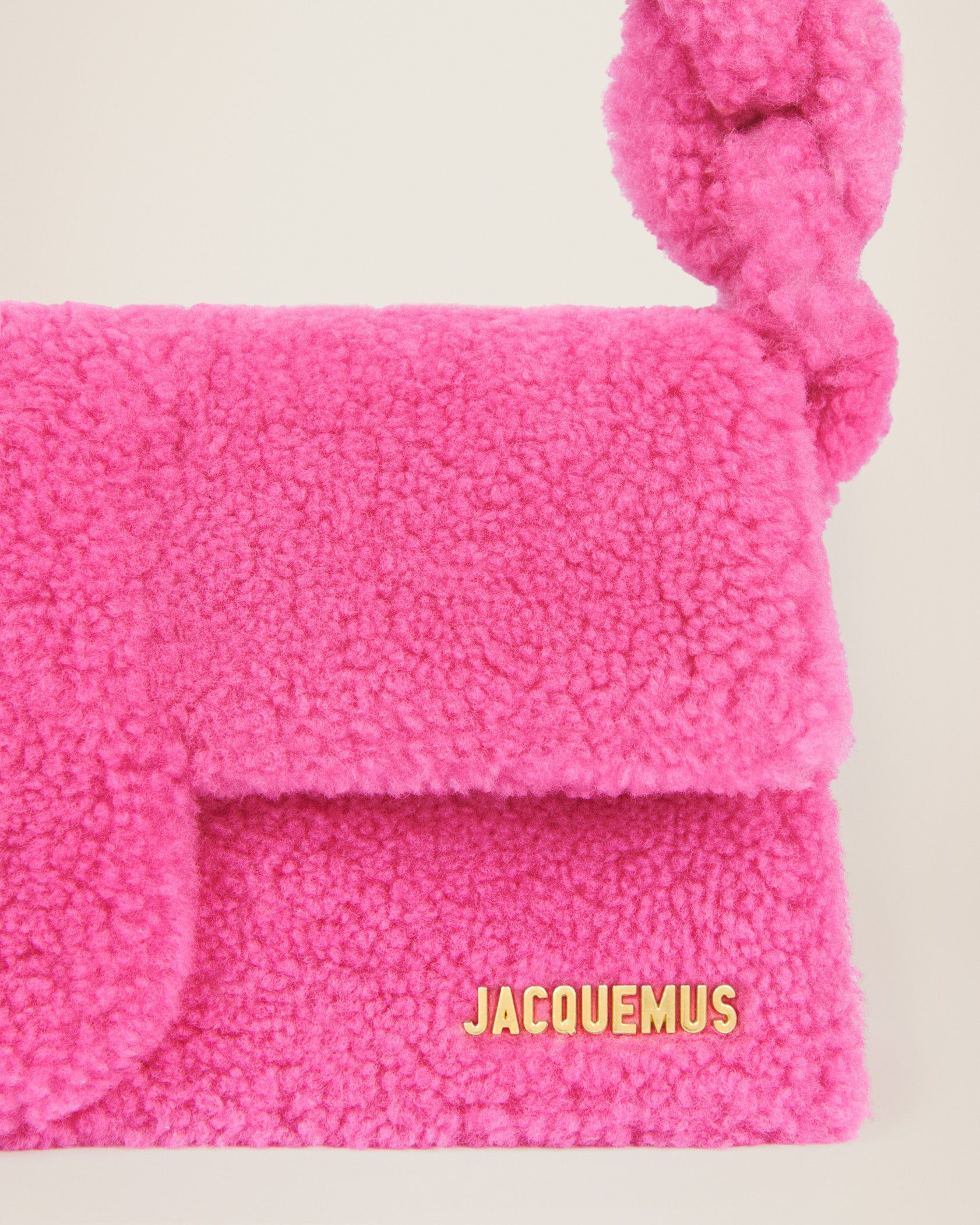 Jacquemus Le Bambidou Shearling flap bag. - Image 5