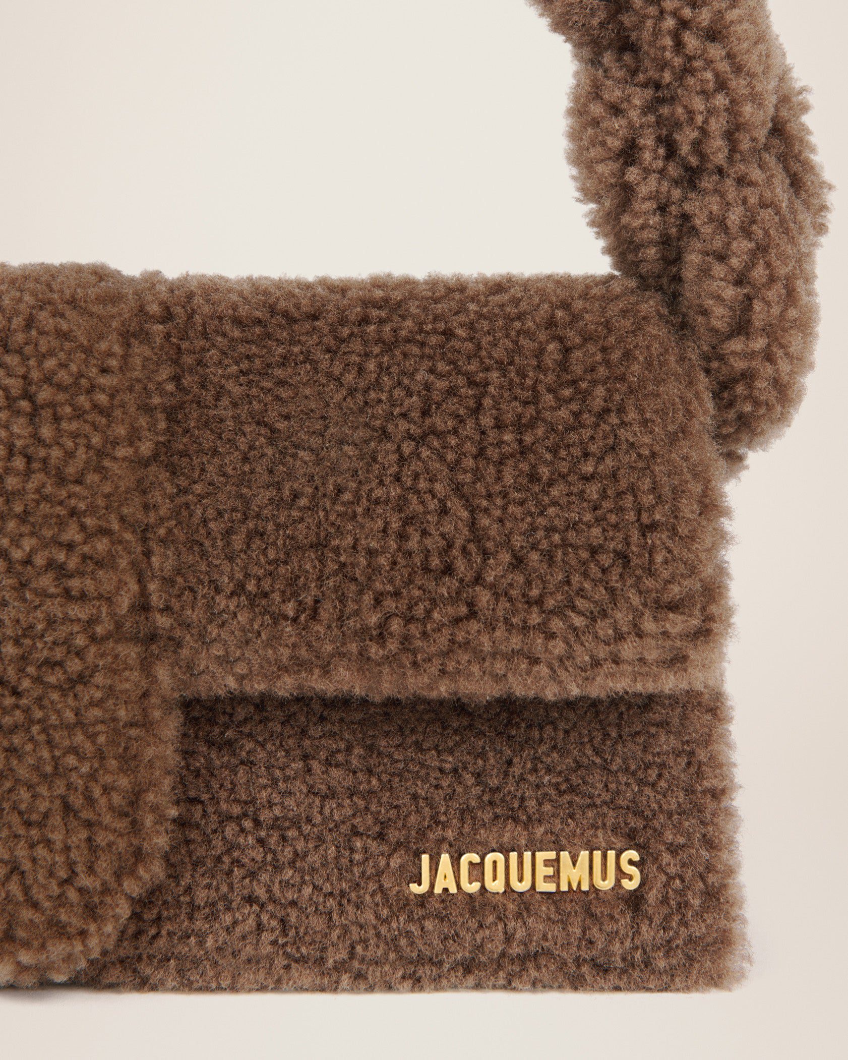 Jacquemus Le Bambidou Shearling flap bag. - Image 5