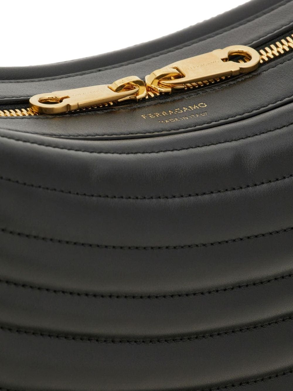 Ferragamo medium Quilted leather shoulder bag - Image 4