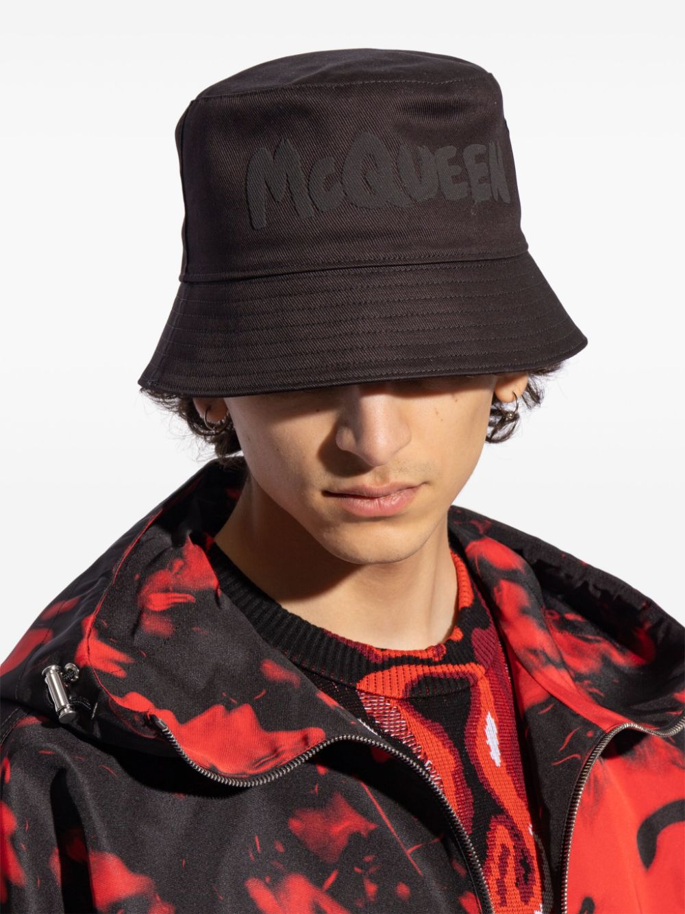 Alexander McQueen logo-print bucket hat - Image 4
