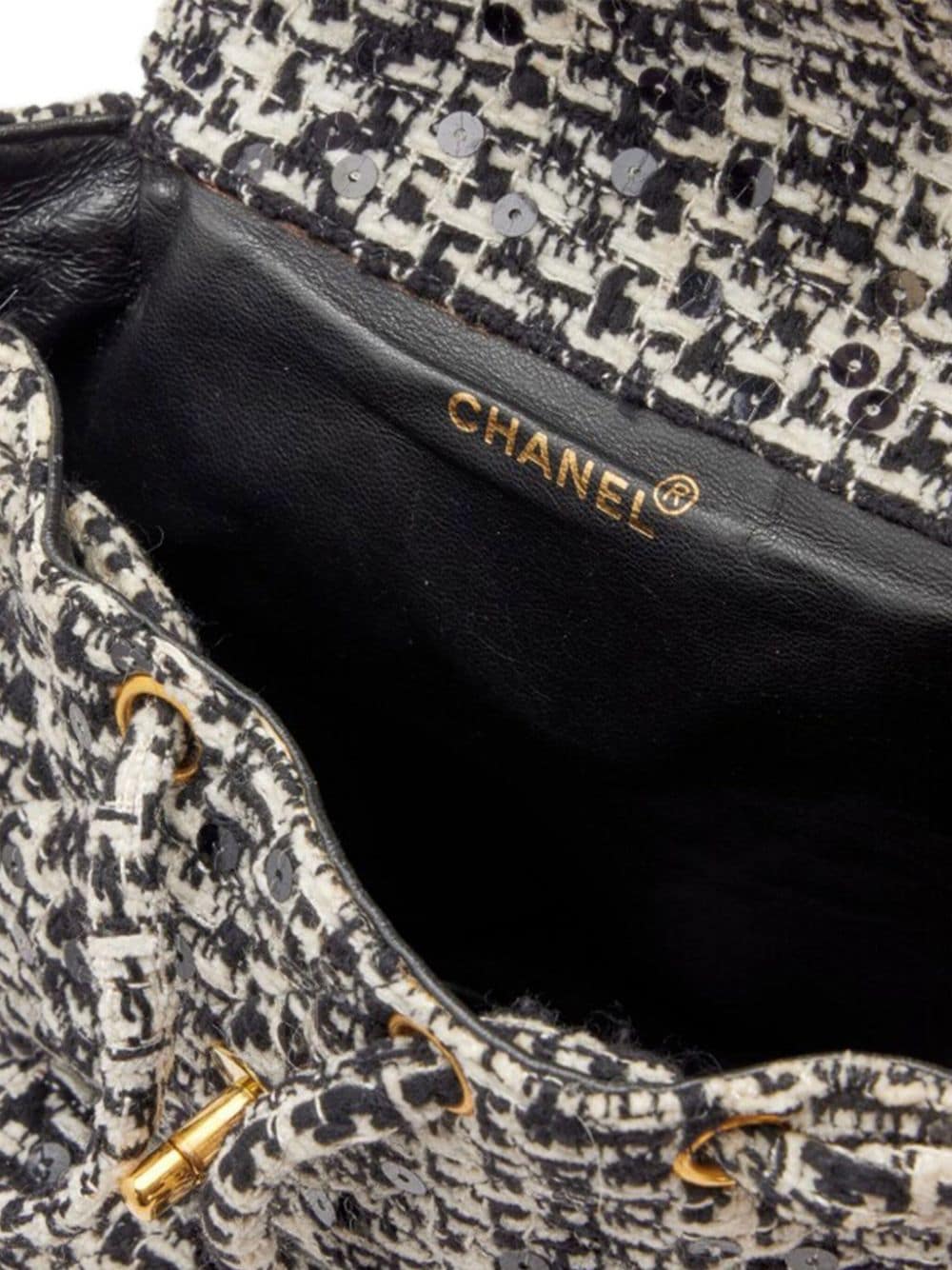 CHANEL Pre-Owned 1994 Duma backpack - Image 4