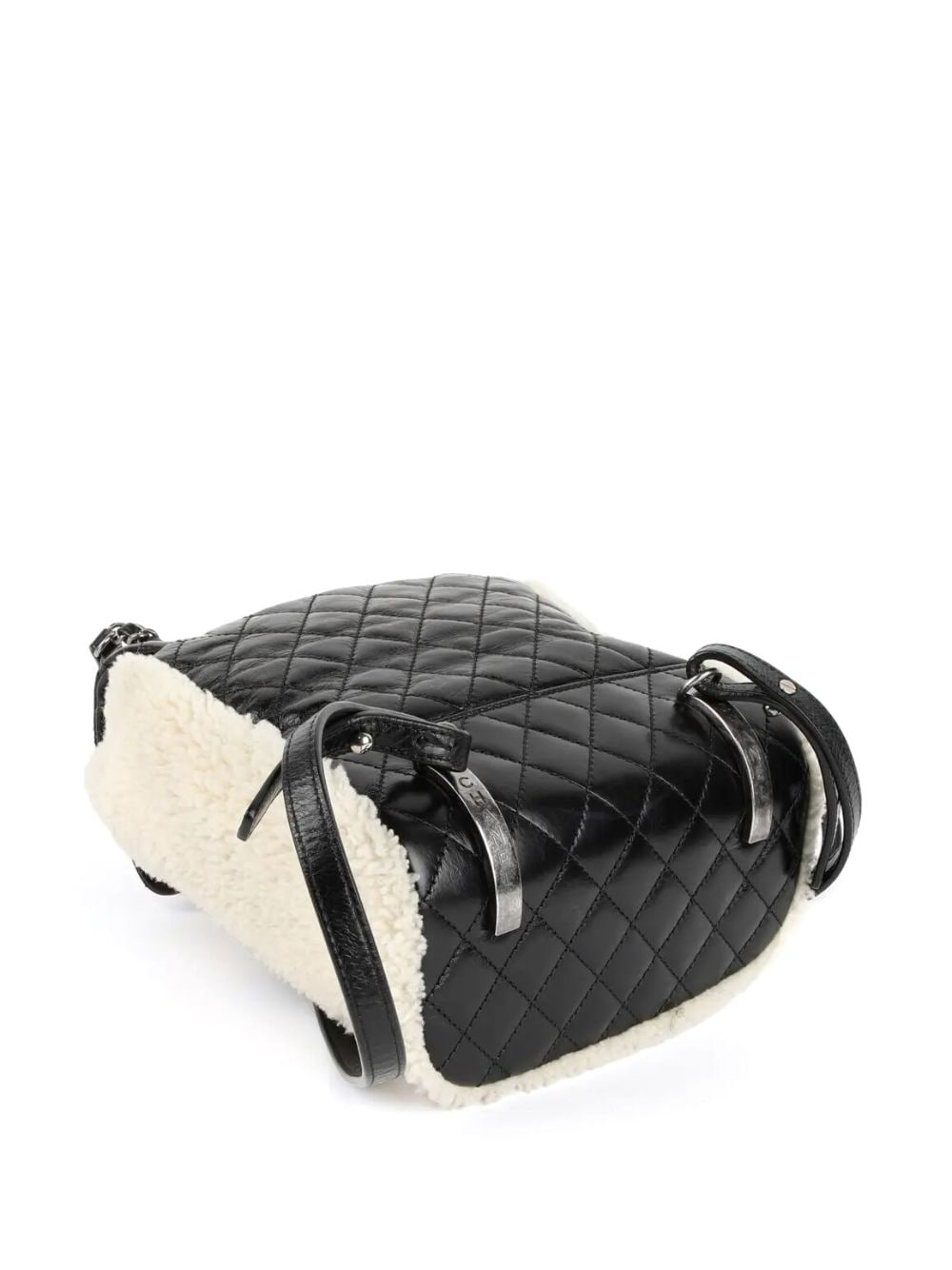 CHANEL Pre-Owned 2015-2016 Mountain shearling backpack - Image 4
