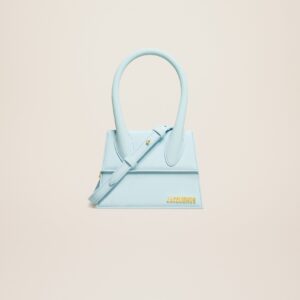 Jacquemus Le Chiquito moyen Signature handbag.