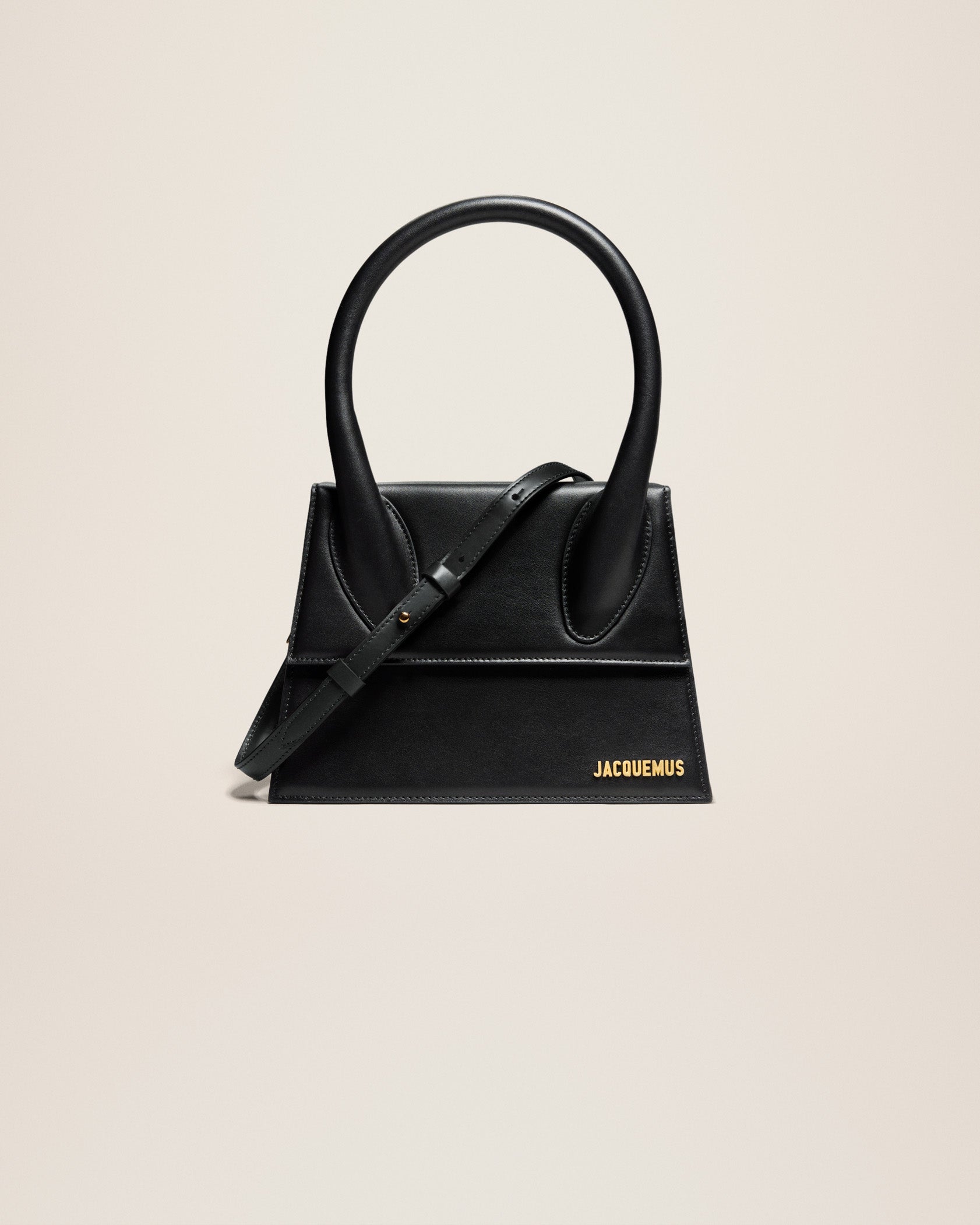 Jacquemus Le grand Chiquito Large leather handbag.