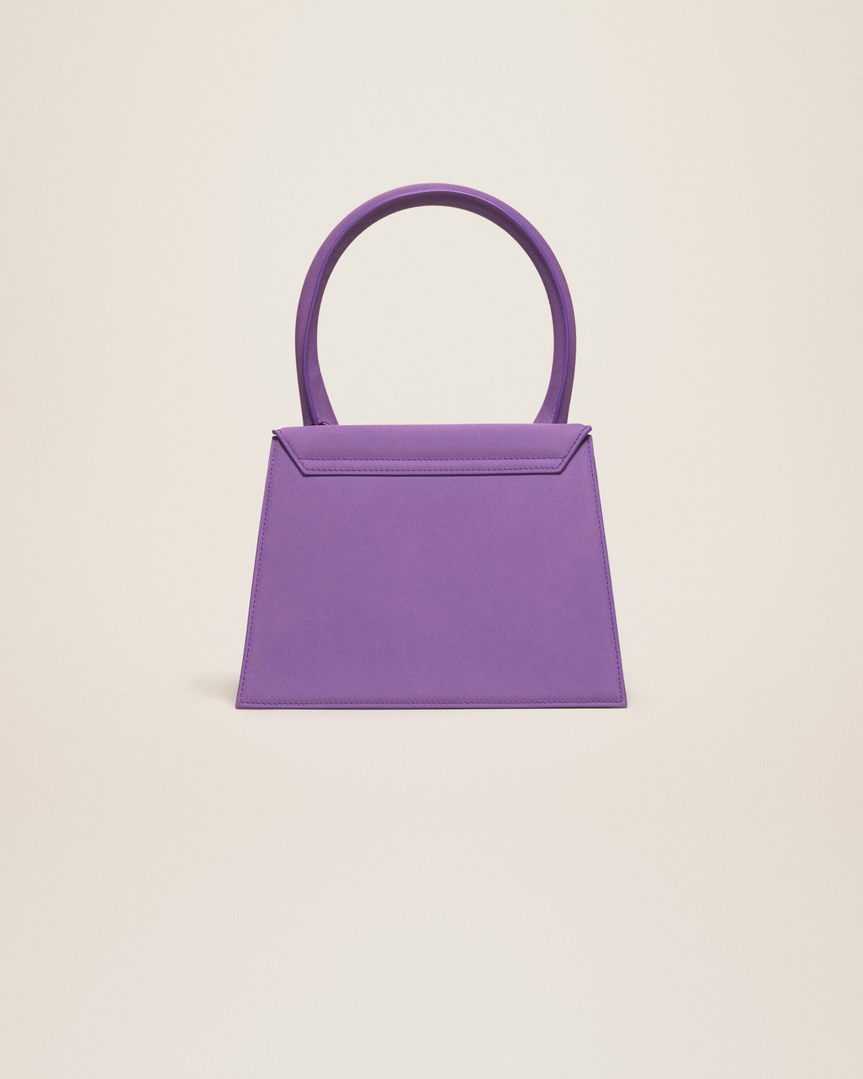 Jacquemus Le grand Chiquito Large signature handbag. - Image 4