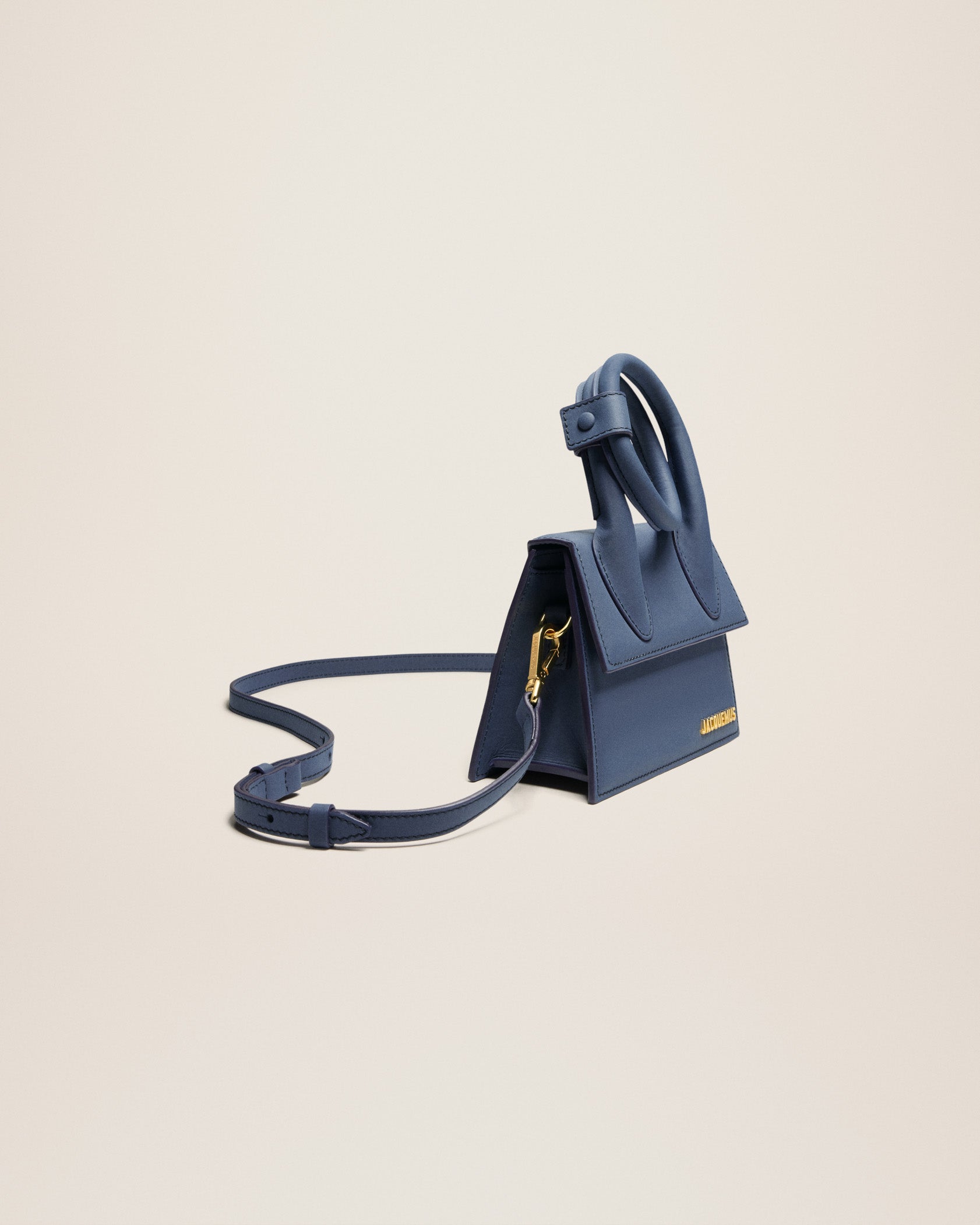 Jacquemus Le Chiquito Noeud Coiled handbag. - Image 4