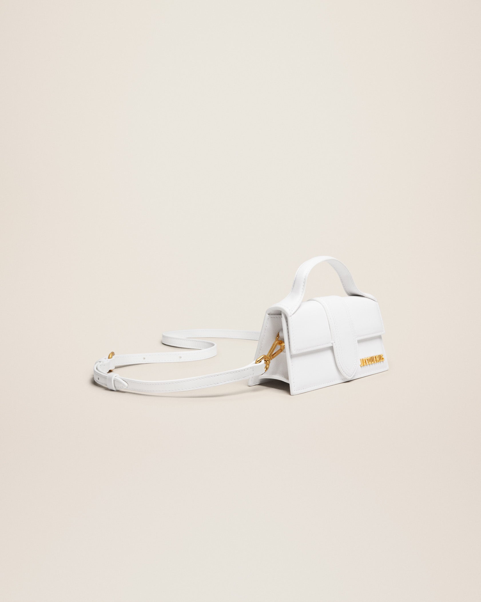 Jacquemus Le Bambino Small handbag with adjustable crossbody strap. bag - Image 3