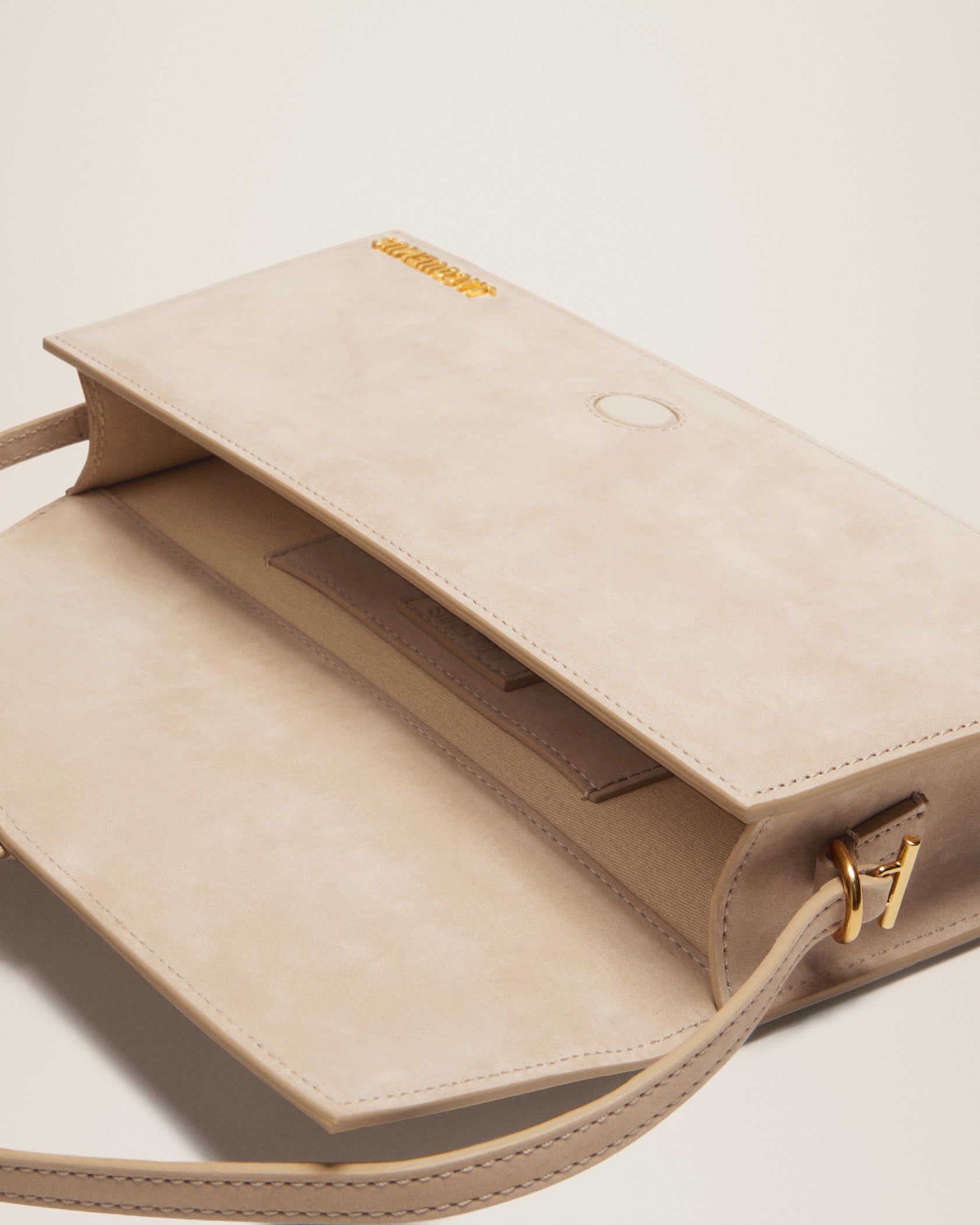 Jacquemus Le Bambino long Long flap bag. - Image 6