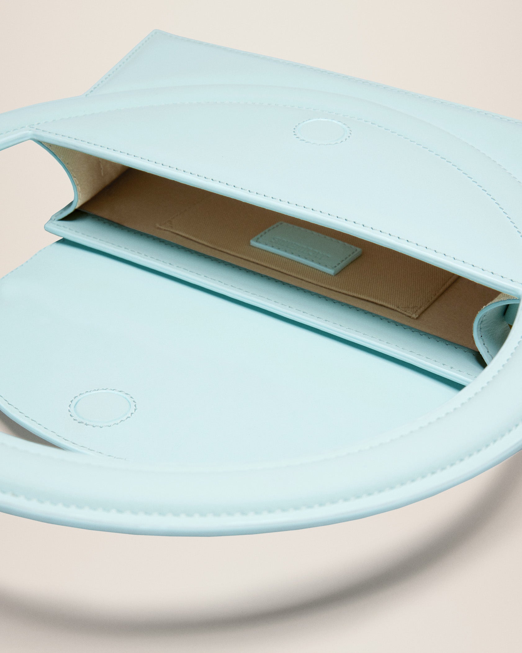 Jacquemus Le sac Rond Circle purse. - Image 6