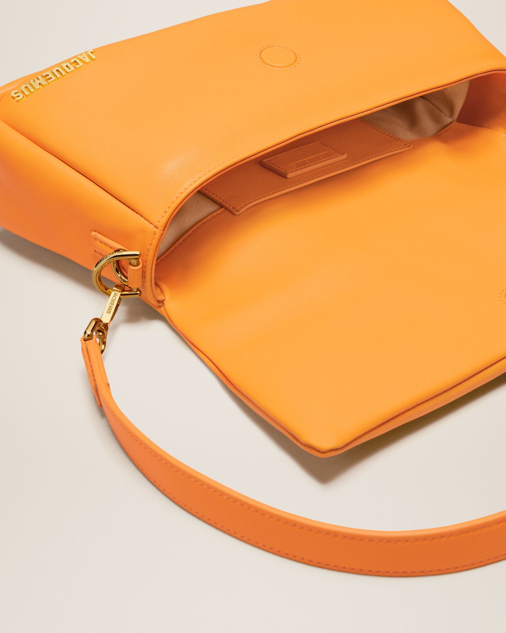 Jacquemus Le Bambimou Puffed flap bag. - Image 6