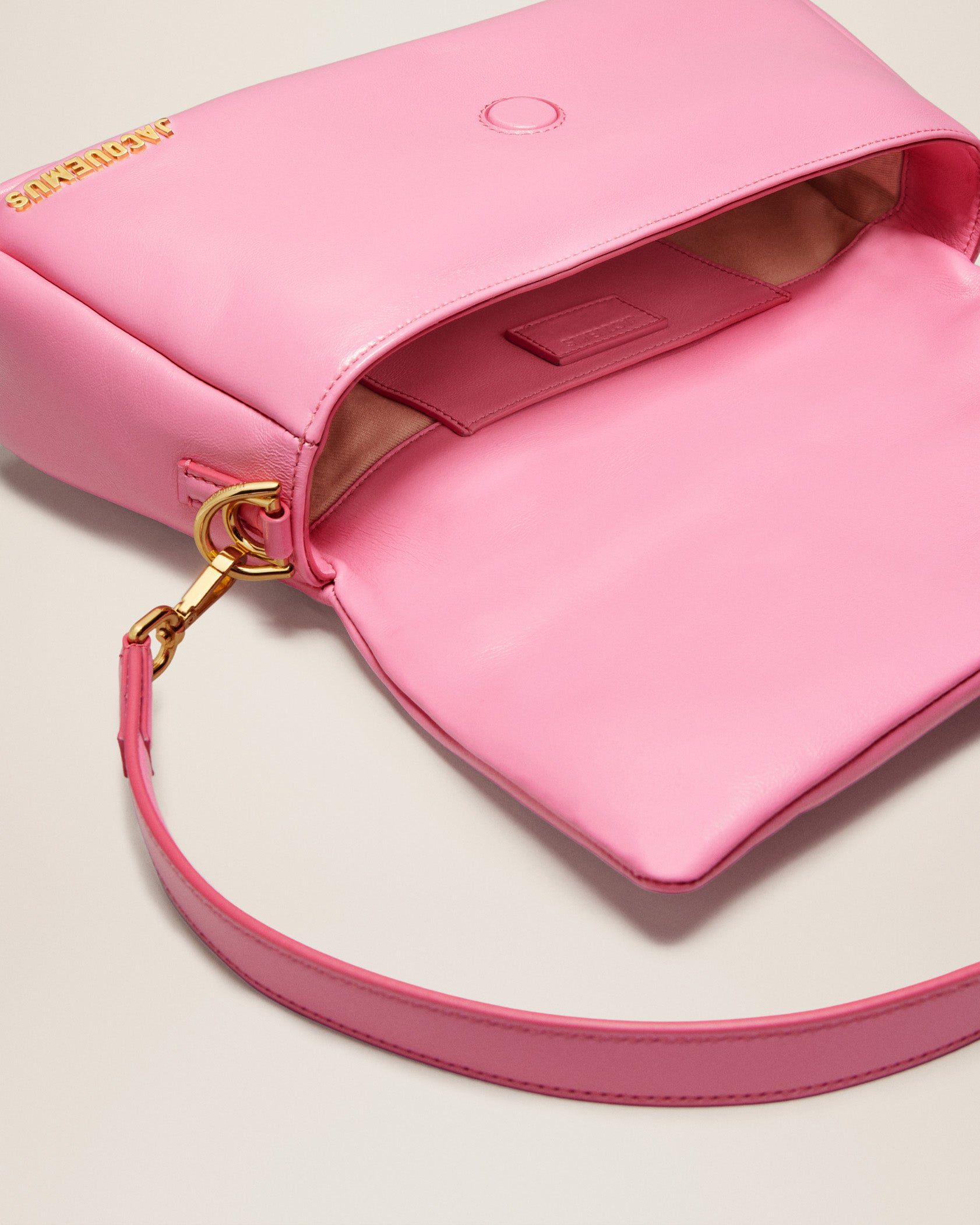 Jacquemus Le Bambimou Puffed flap bag. - Image 6
