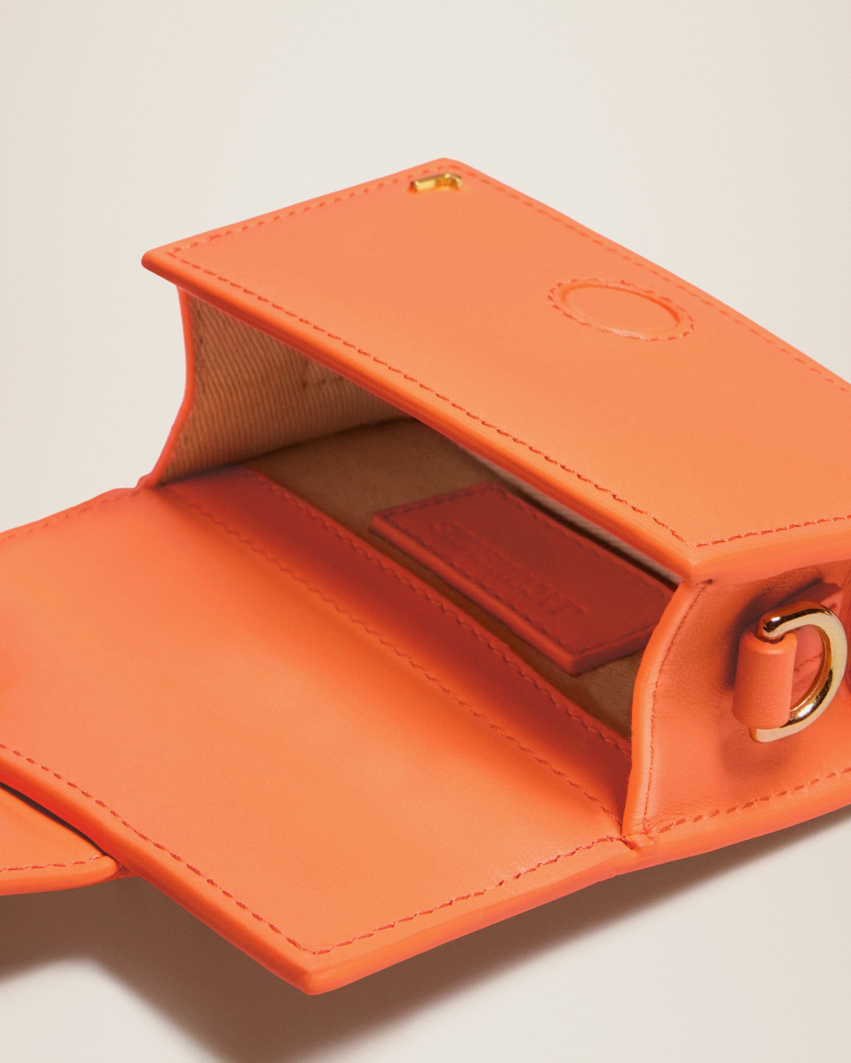 Jacquemus Le petit Bambino Mini flap bag. - Image 5