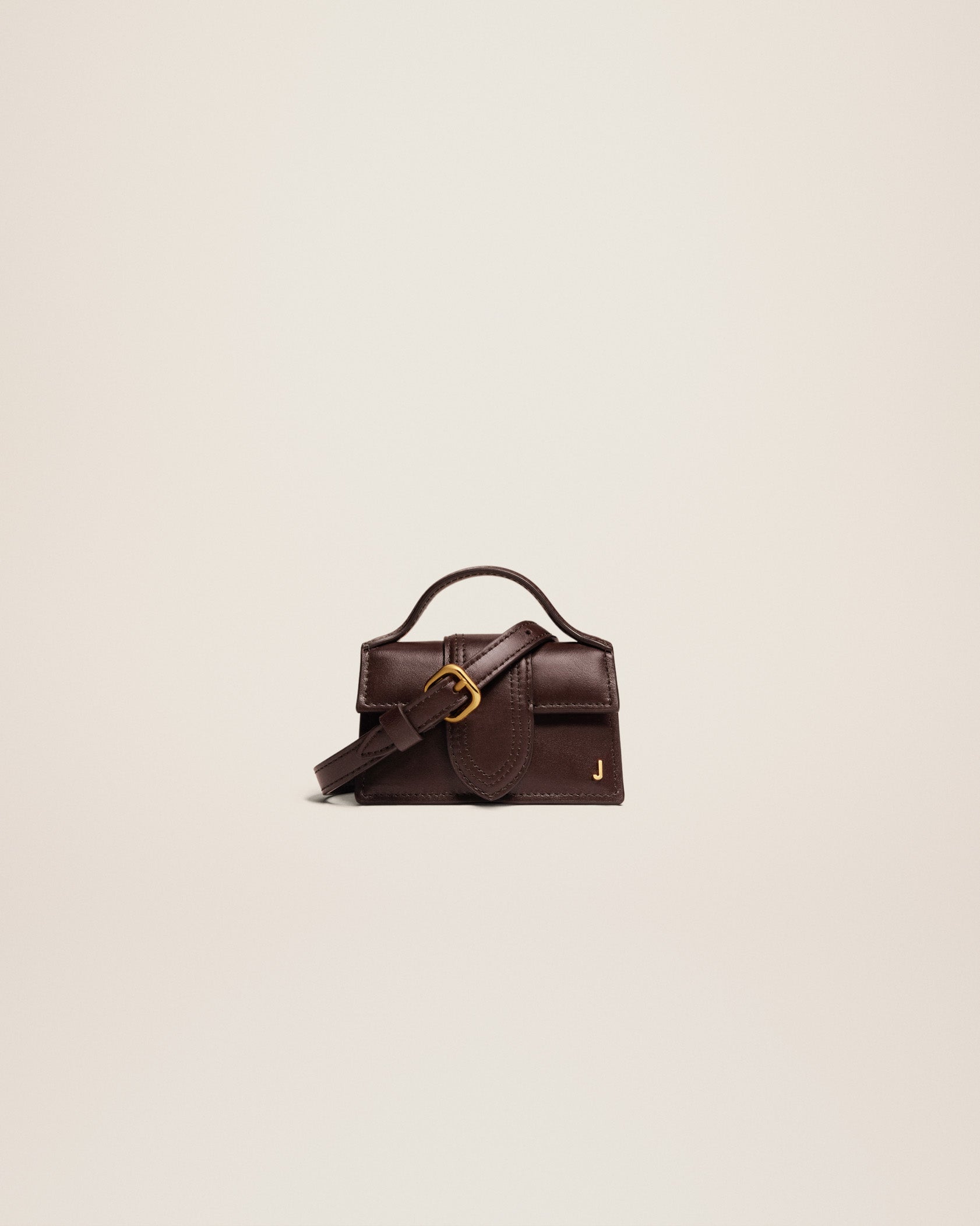 Jacquemus Le petit Bambino Mini flap bag.
