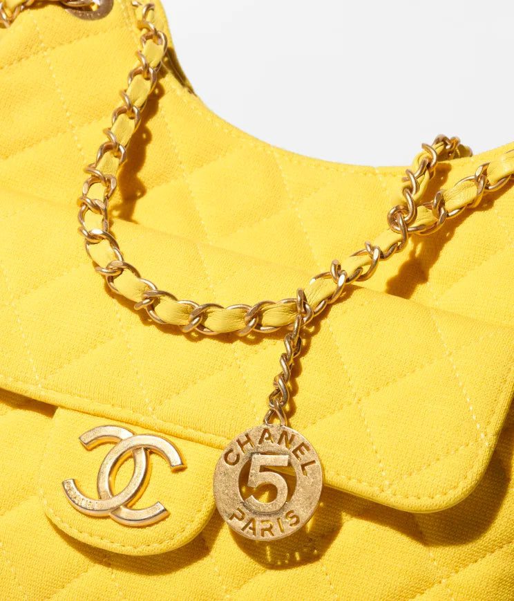 Chanel Hobo Handbag - Image 4