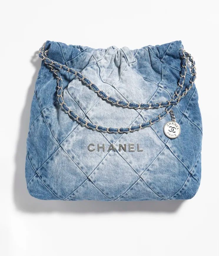 Chanel 22 Handbag