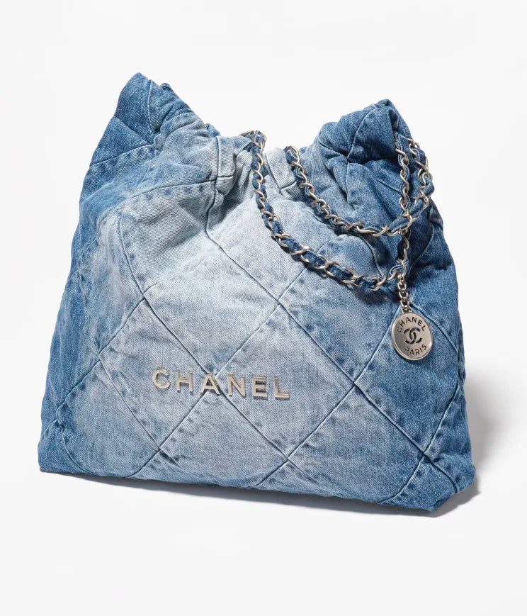 Chanel 22 Handbag - Image 2