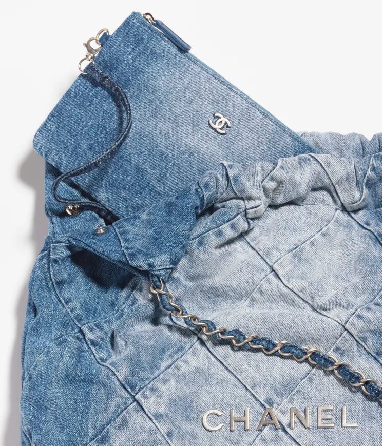 Chanel 22 Handbag - Image 3