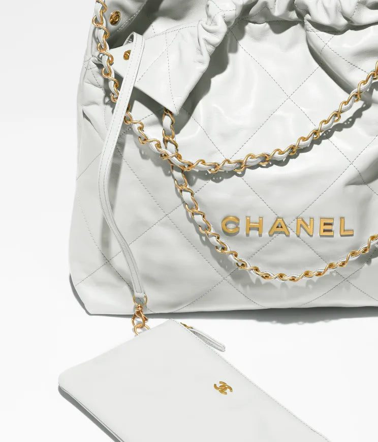 Chanel 22 Handbag - Image 3
