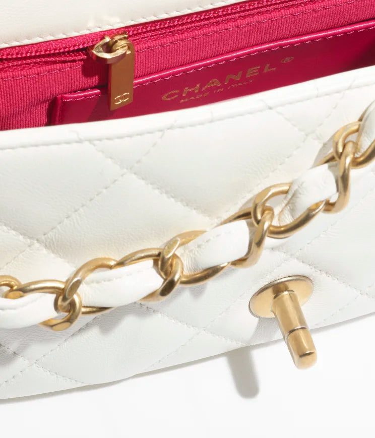 Chanel Small Flap Bag - Image 4