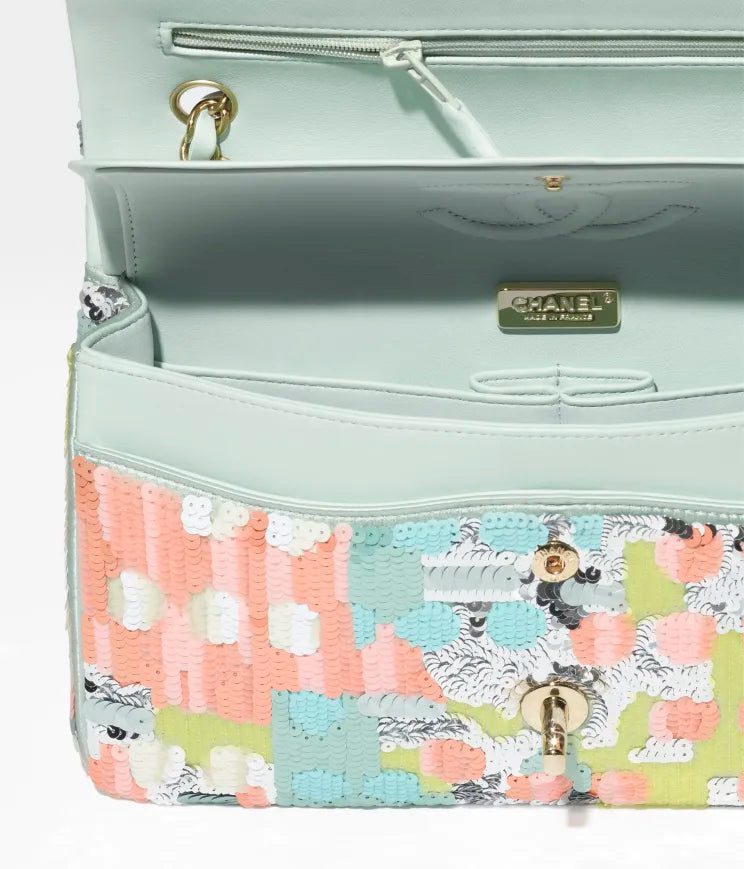 Chanel Classic Handbag - Image 3