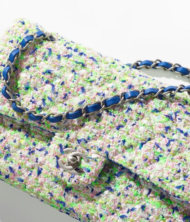 Chanel Classic Handbag - Image 4