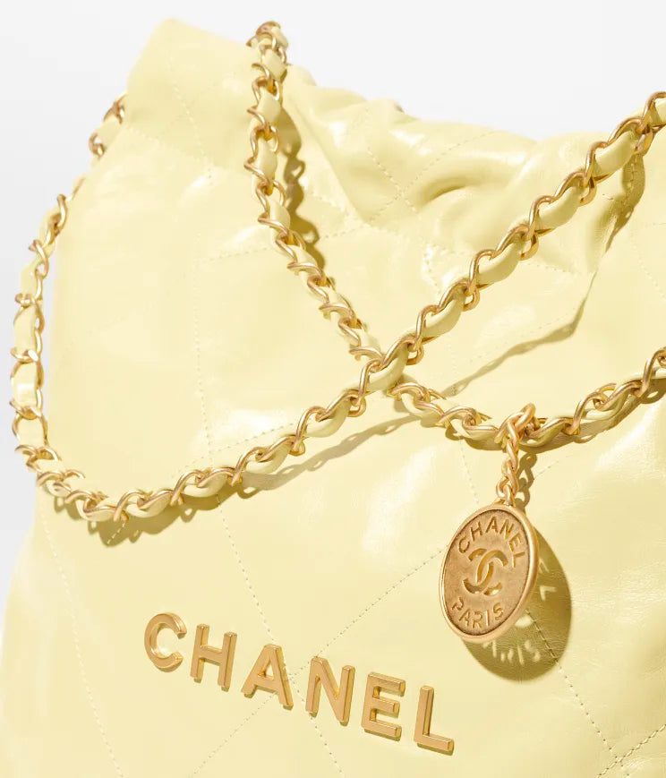 Chanel 22 Small Handbag - Image 4