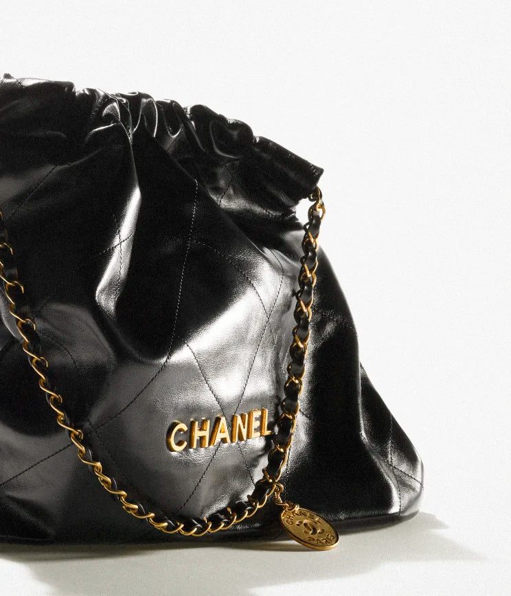 Chanel 22 Handbag - Image 4