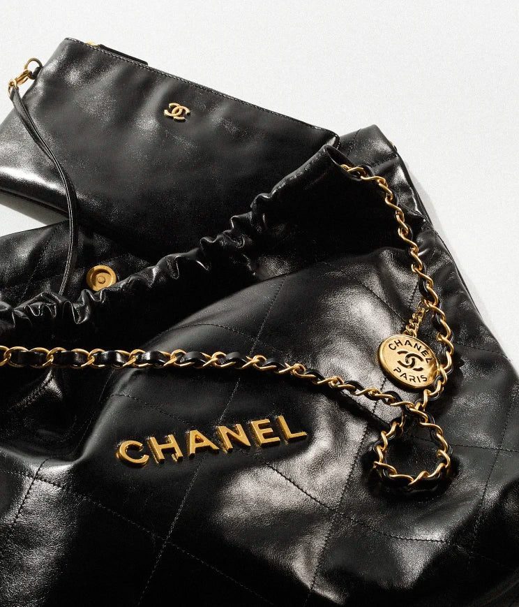 Chanel 22 Handbag - Image 3