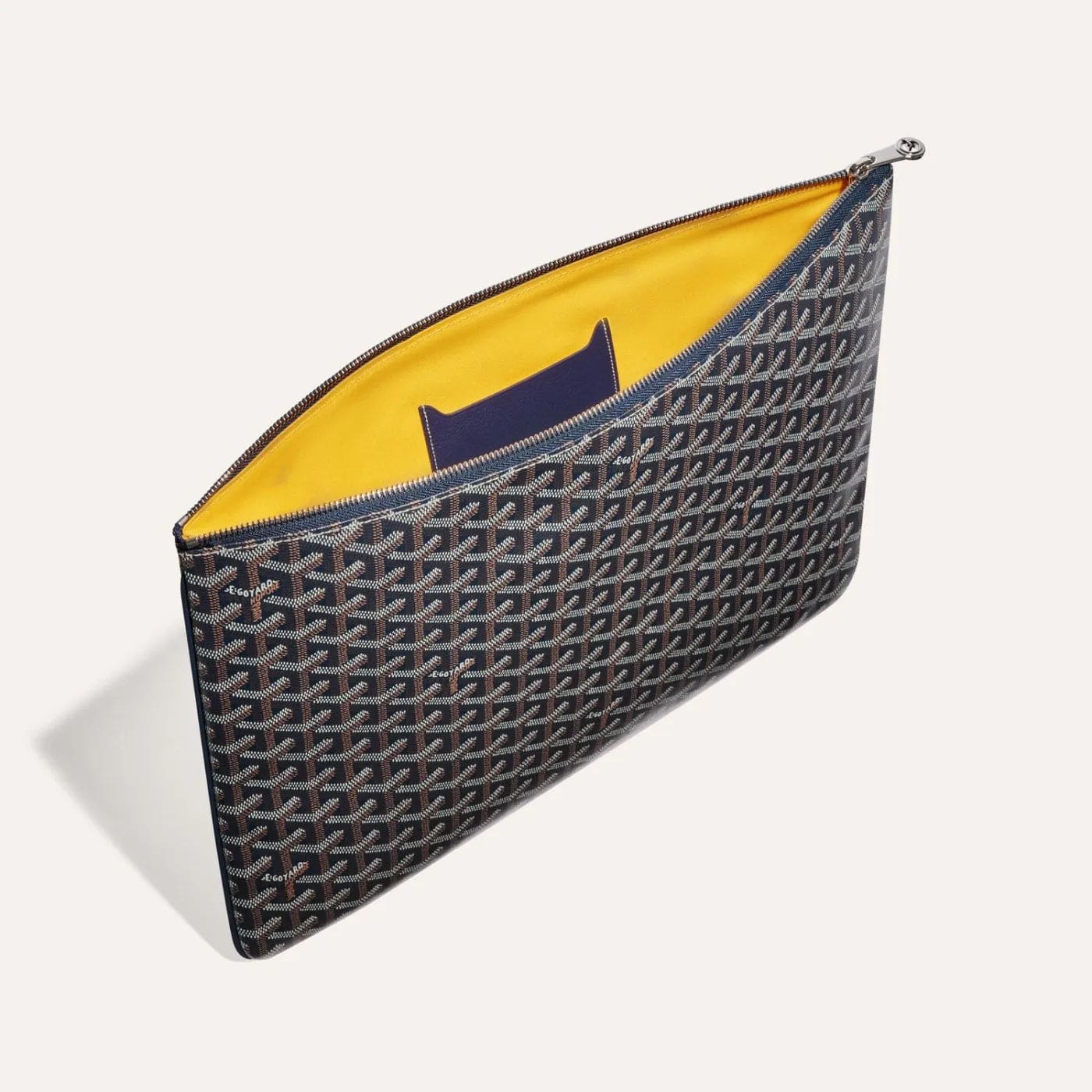 Goyard Senat GM Pouch - Image 2