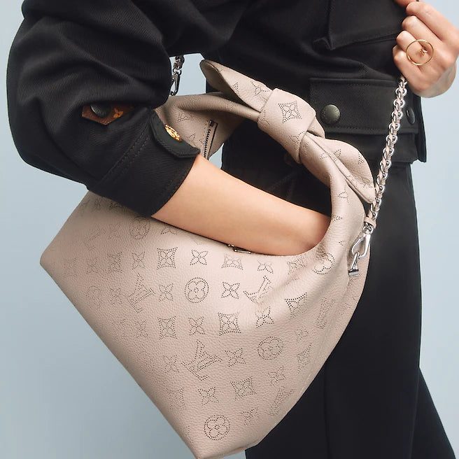 Louis Vuitton Why Knot PM - Image 4