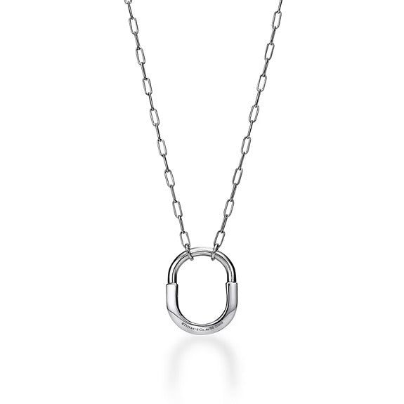 Tiffany Pendant in White Gold, Medium