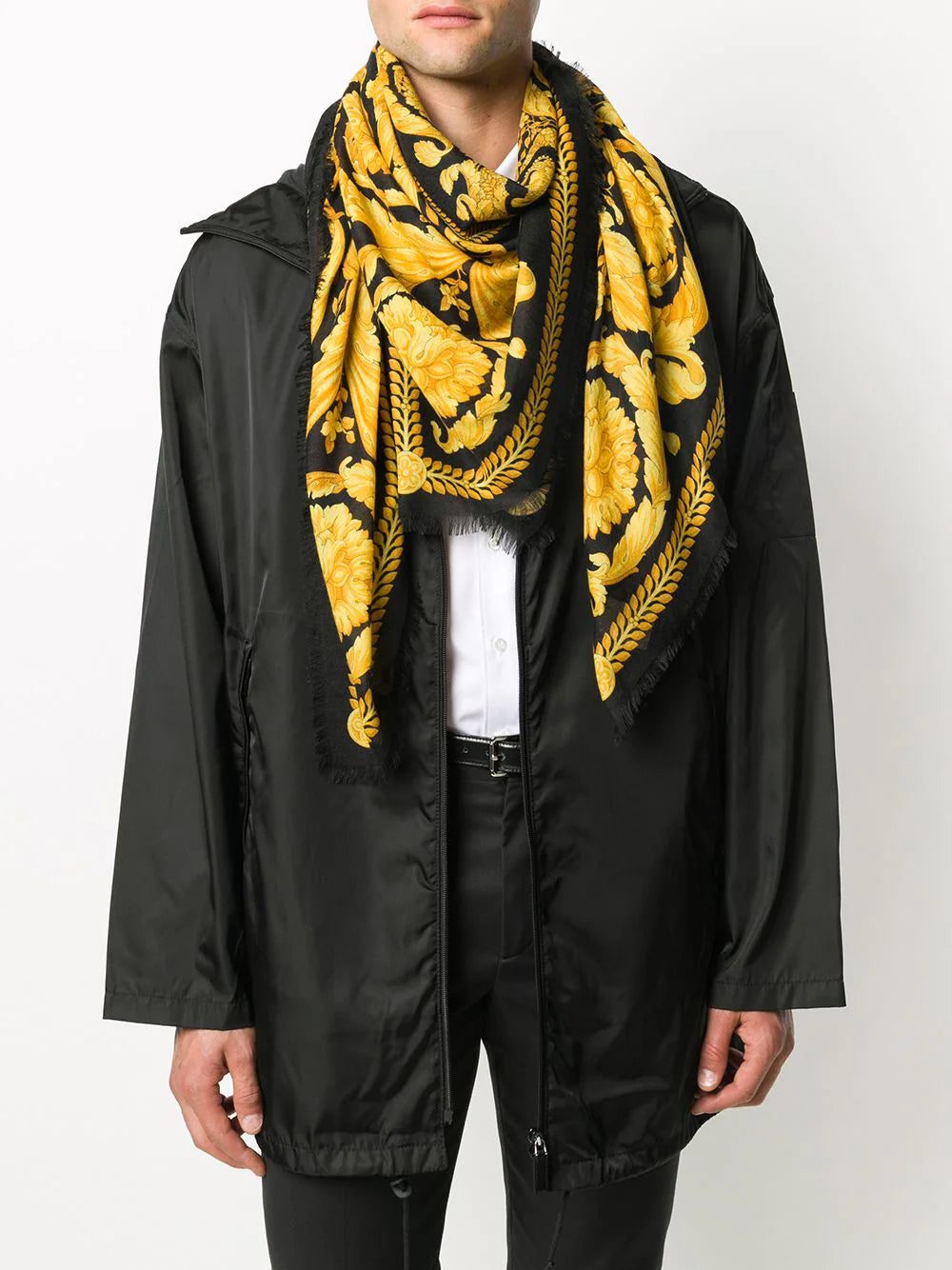 Versace fine knit baroque print scarf - Image 2