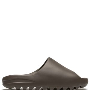 adidas Yeezy YEEZY "Soot" slides