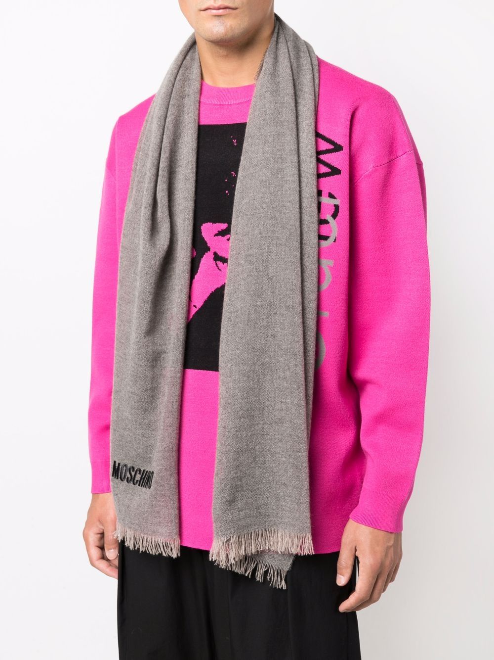 Moschino logo-embroidered cashmere scarf - Image 2