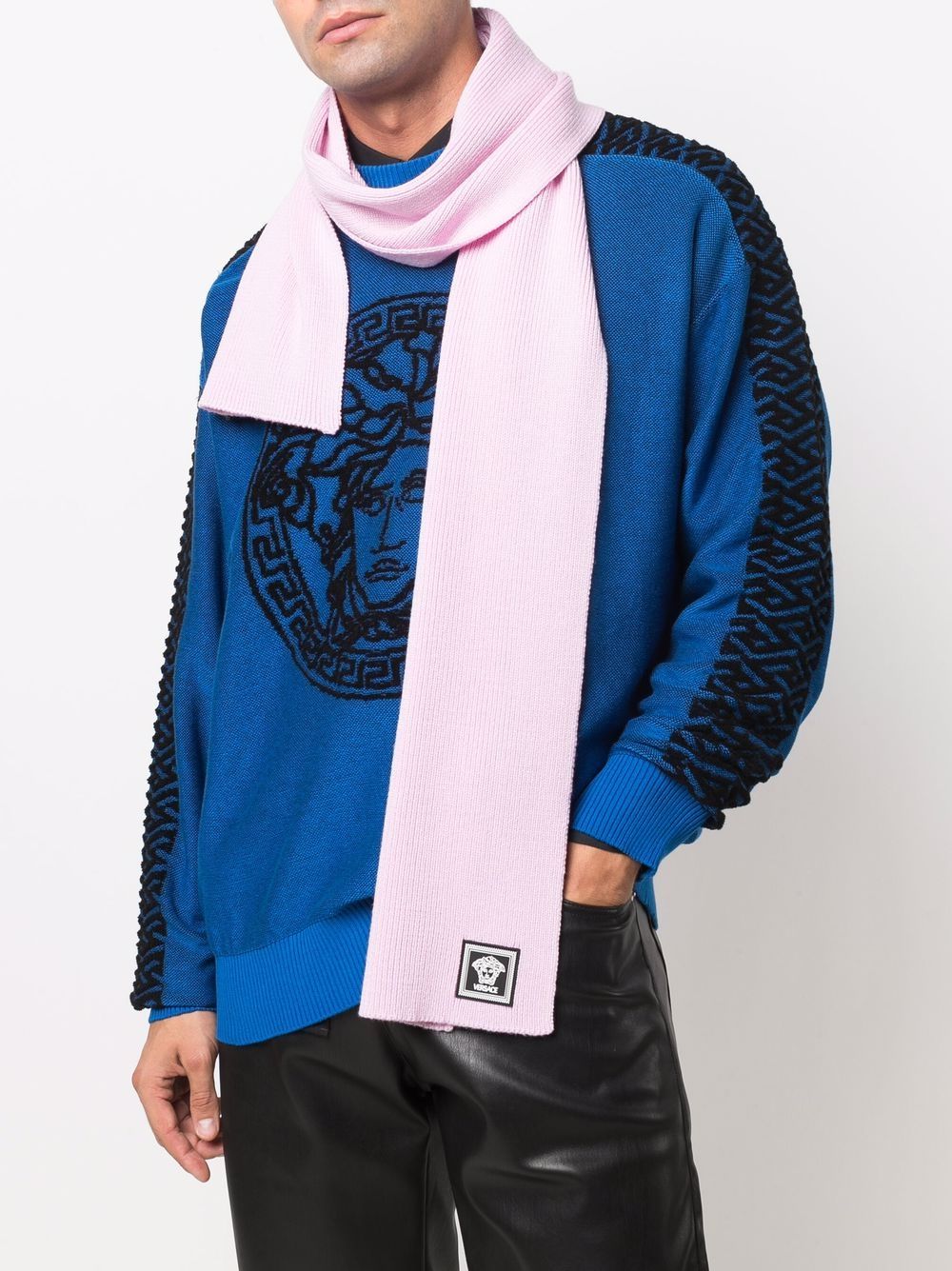 Versace Medusa Head knitted scarf. - Image 2