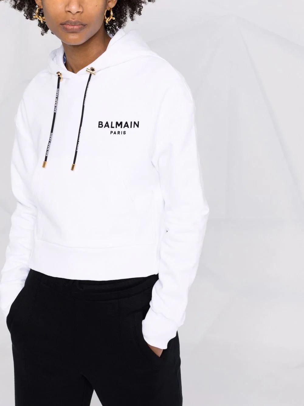 Balmain logo-print cropped hoodie - Image 4