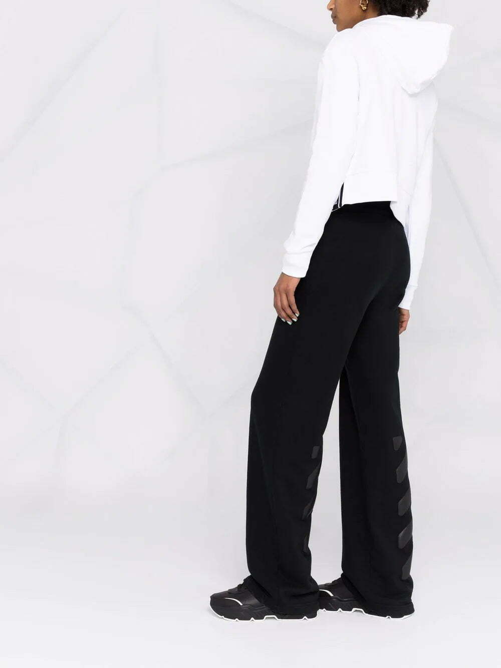 Balmain logo-print cropped hoodie - Image 3